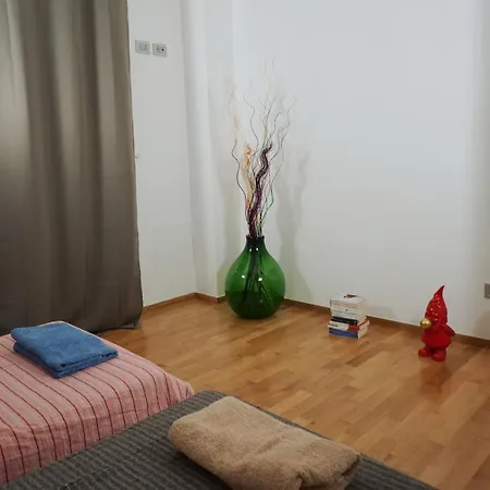 Хостел Movida *