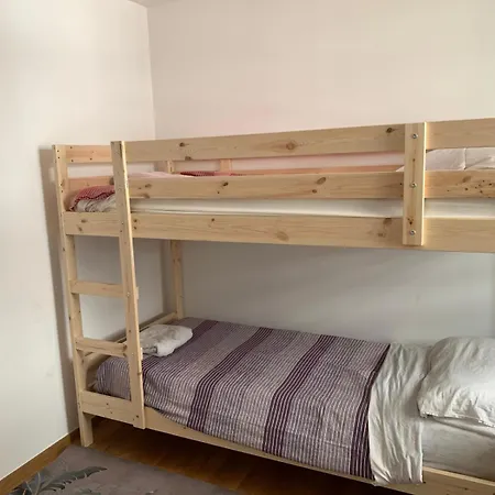 Movida Хостел *