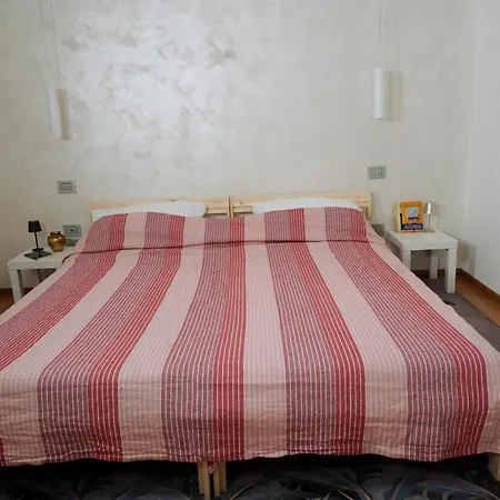 Hostel Movida