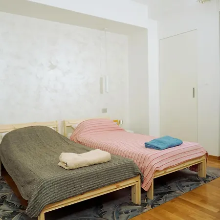 Movida Hostel *
