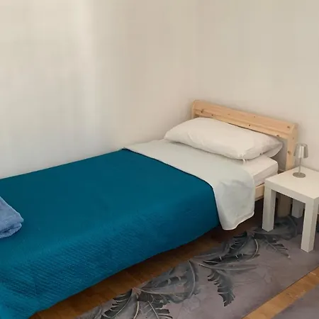 Hostel Movida